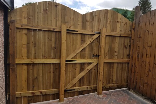 Bespoke gate and fence Elland